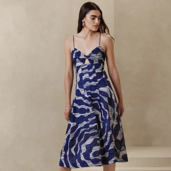knee length dresses for ladies Shop Banana Republic Clothing and Dresses at SilkRoll. Trade with us! main image 0